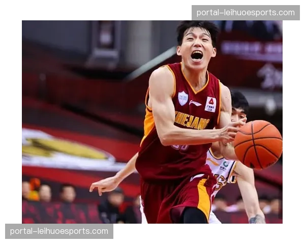 塔克首节独得13分率广厦 卫冕冠军开局攻击波奠定胜局 塔克首节独得13分率广厦 卫冕冠军开局攻击波奠定胜局